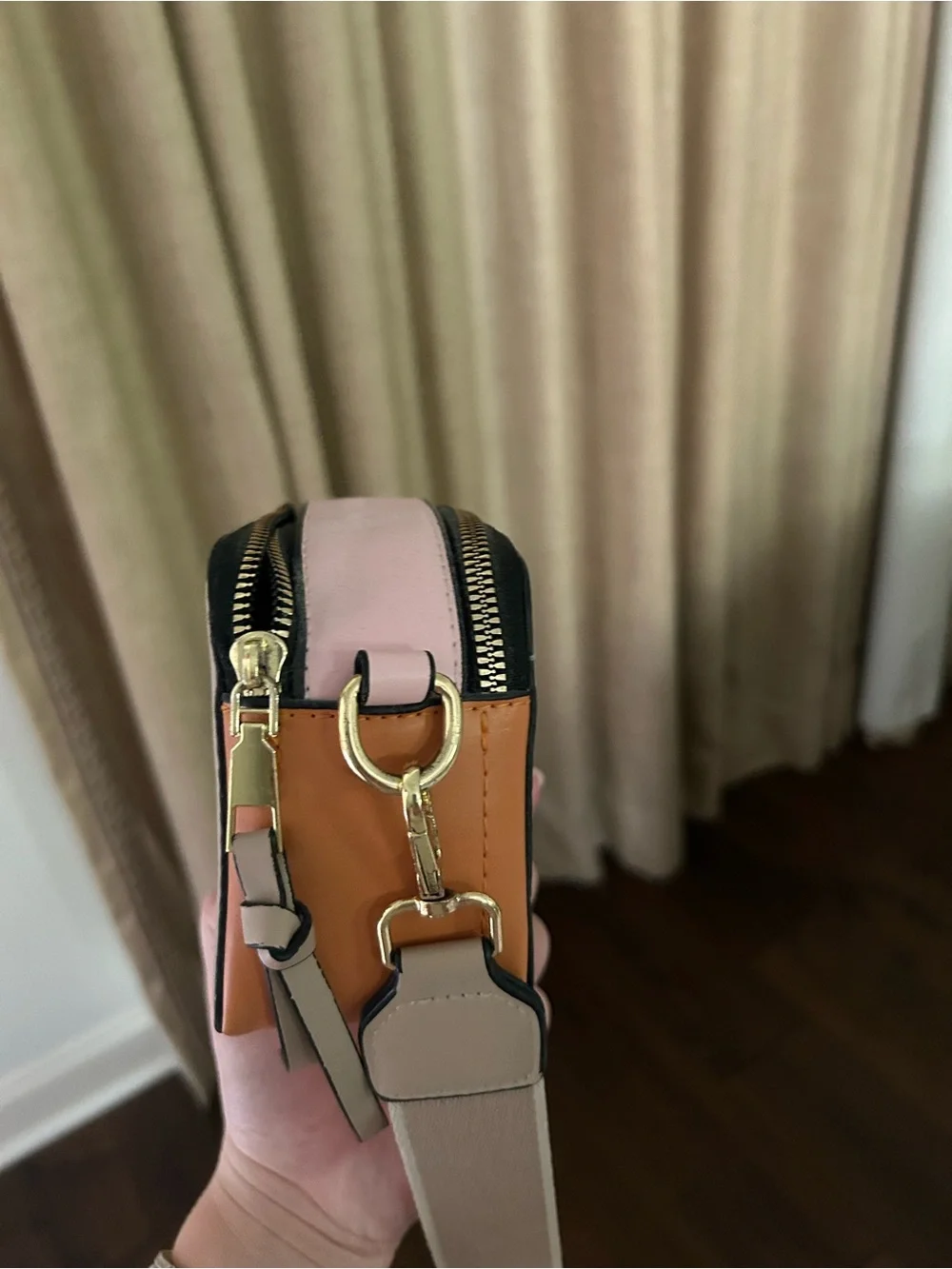 Marc Jacobs- The Snapshot